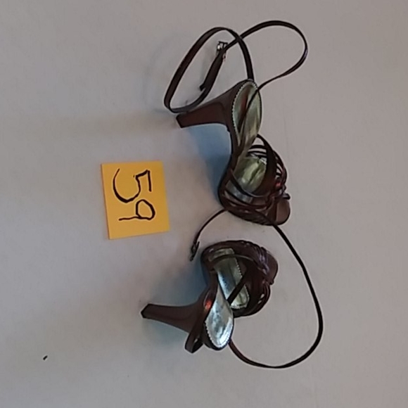 Heels - Picture 2 of 4